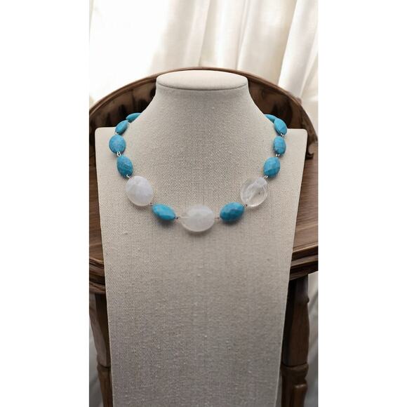 Banana Republic Blue and Clear Frosted Faceted Bead Vintage Necklace - Picture 2 of 5